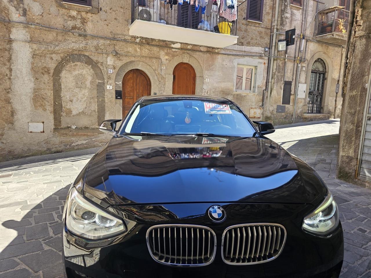 BMW 118d Cambio Automatico Xenon Navi clima PDC