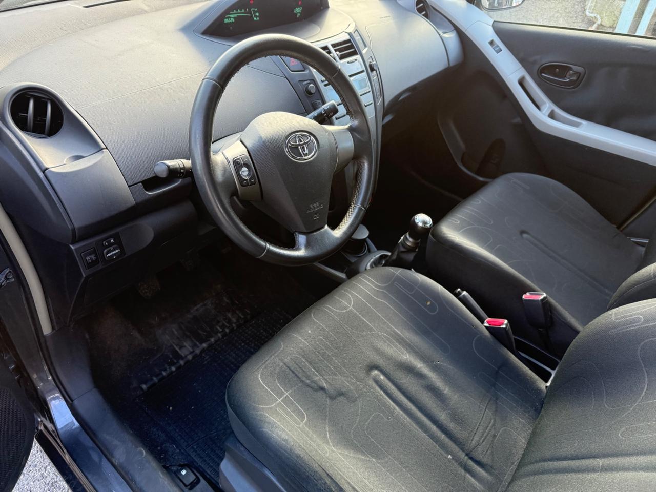 Toyota Yaris 1.0 5 porte Now