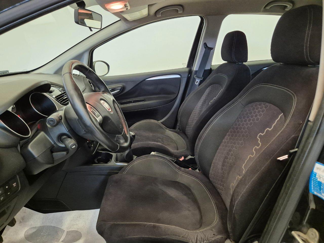 Fiat Punto 5p 1.3 mjt II 16v Lounge 75cv - PER COMMERCIANTI - NEOPATENTATI - UNIPROPRIETARIO - Bluetooth