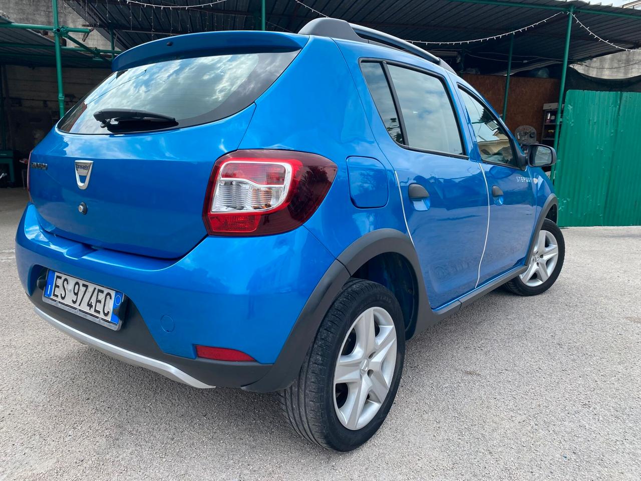 Dacia Sandero Stepway 900 benz euro5b full nuova 2013