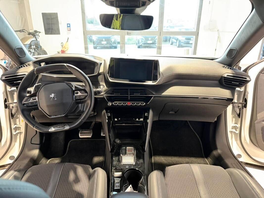 Peugeot 2008 BlueHDi 130 S&S EAT8 GT