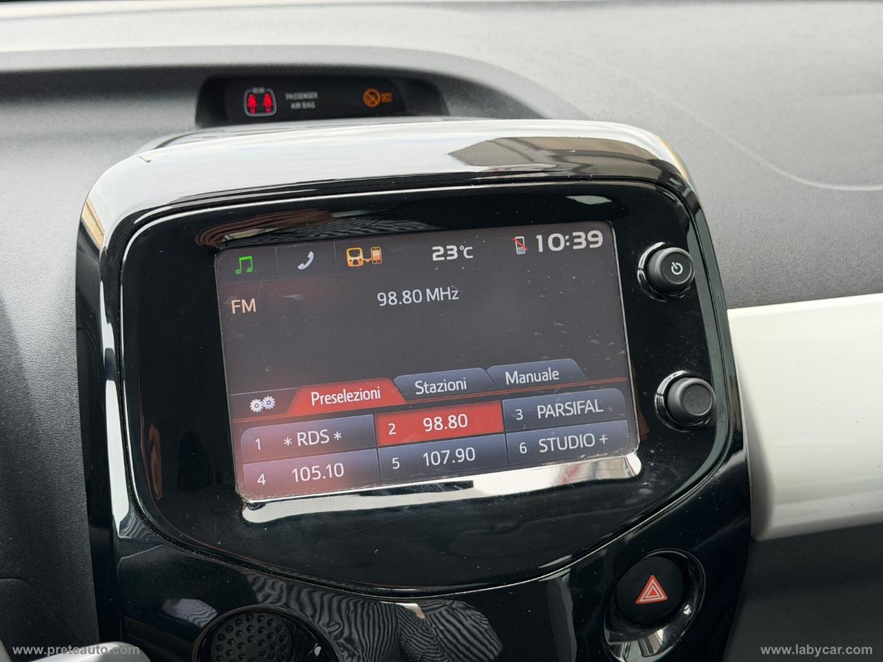 TOYOTA Aygo 1.0 VVT-i 69 CV 5p. x-cool