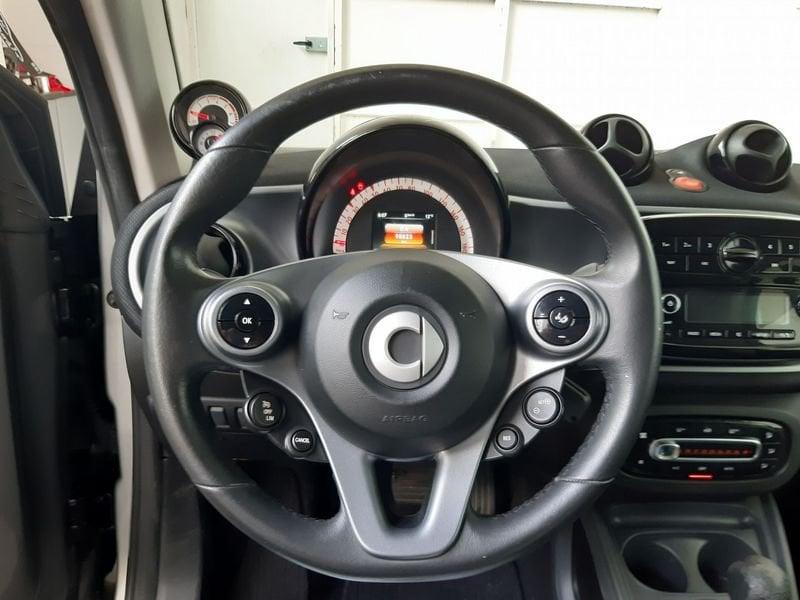 smart fortwo fortwo 70 1.0 Passion 120,00 AL MESE