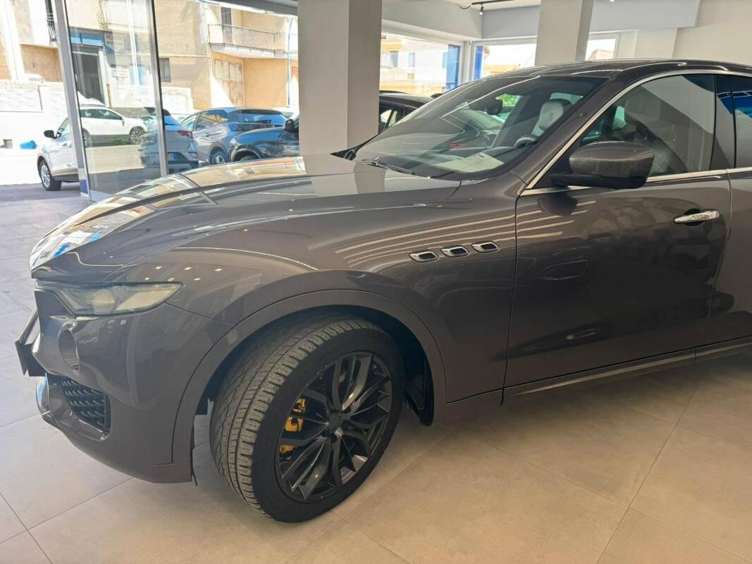 Maserati Levante 3.0 V6 Gransport 275cv auto