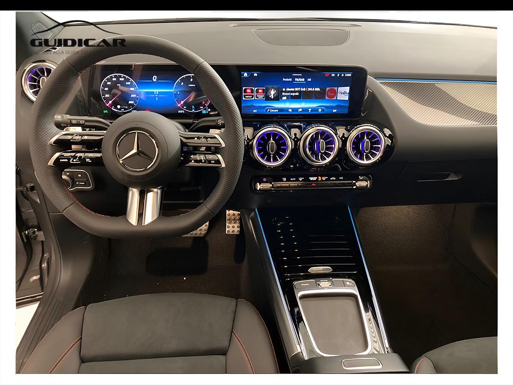 Mercedes-Benz GLA 180 d Automatic