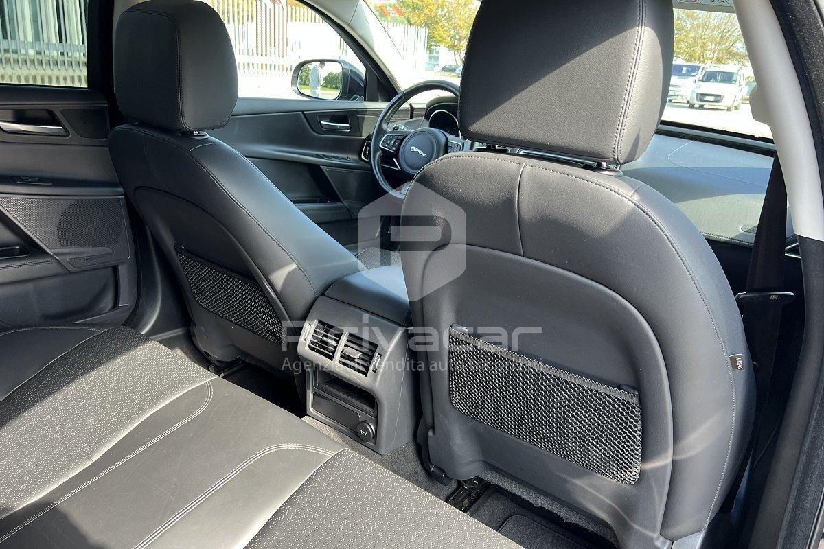 JAGUAR XE 2.0 D Turbo 180 CV AWD aut. Portfolio