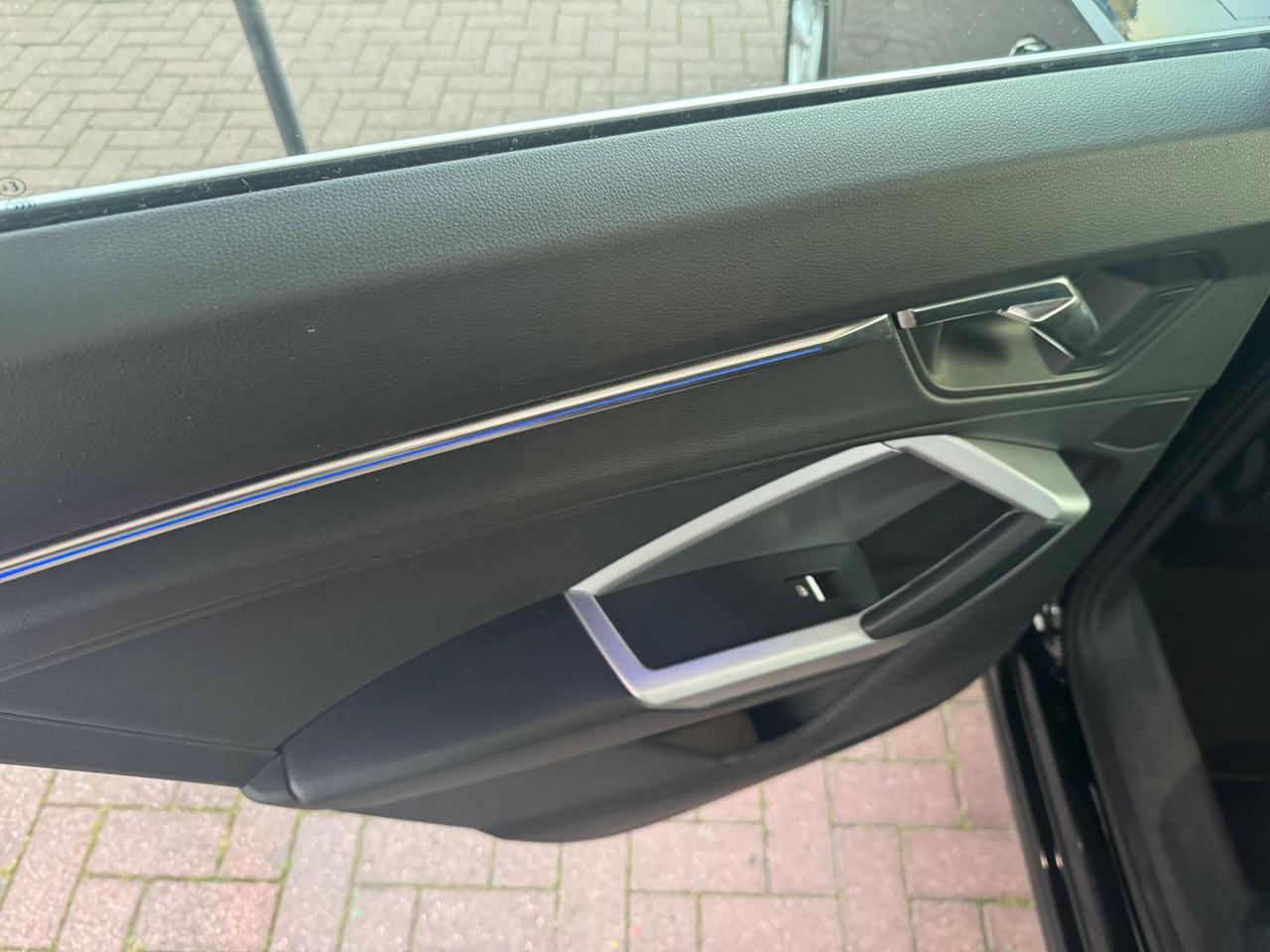 Audi Q3 Business Advanced 2.0 35 TDI  #10142