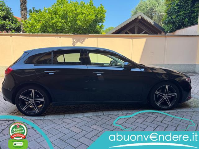 MERCEDES-BENZ A 200 d Automatic Premium