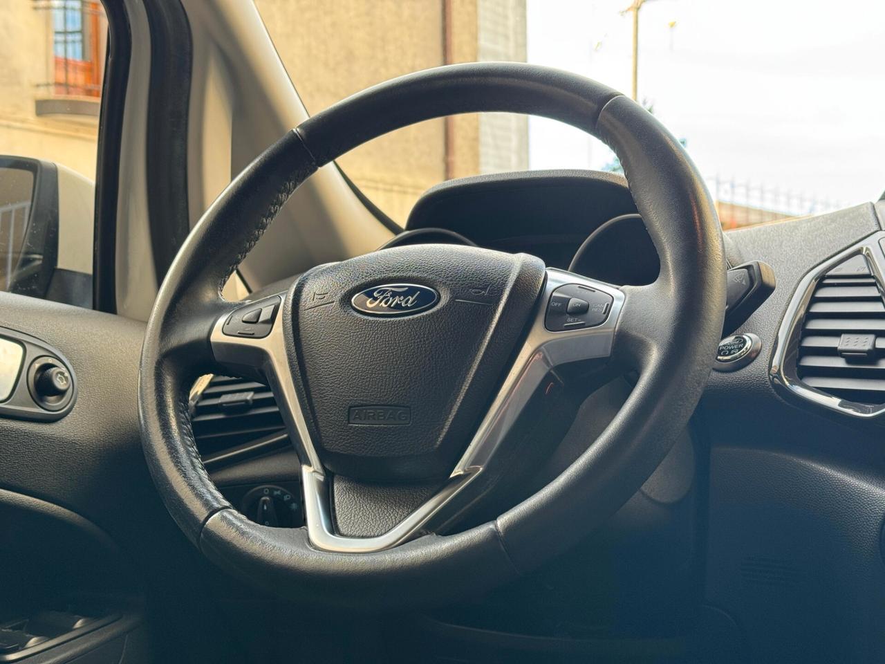 Ford EcoSport 1.5 TDCi 95 cv Titanium