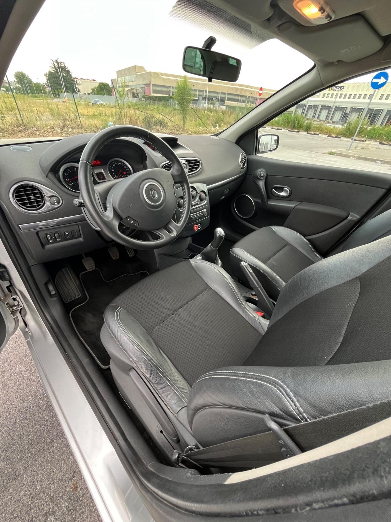 Renault Clio 1.2 16V 5 porte Le Iene