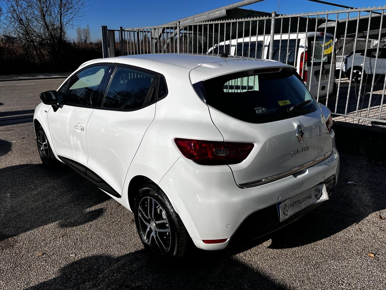 Renault Clio 0.9TCe 75 CV 5 p. MOSCHINO OK NEOPATENTI