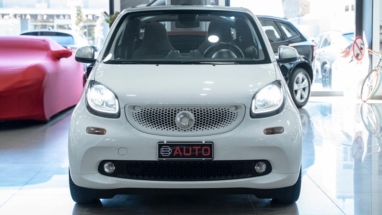 Smart ForTwo CABRIO 0.9 T 90 CV PASSION AUTO NAVI LED FULL OPTIONAL