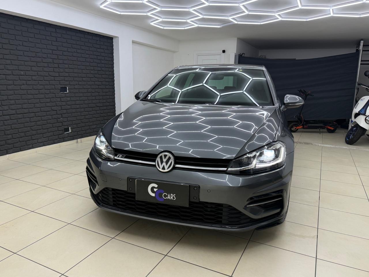 Volkswagen Golf 1.6 TDI 116CV R-LINE DSG FULL LED IPERFULL