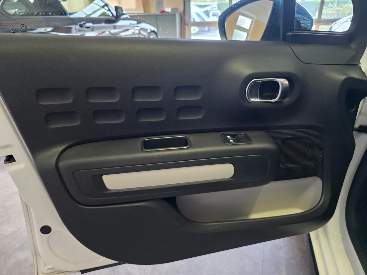 Citroen C3 BlueHDi 100 S&S Van autocarro 2 posti uniprop