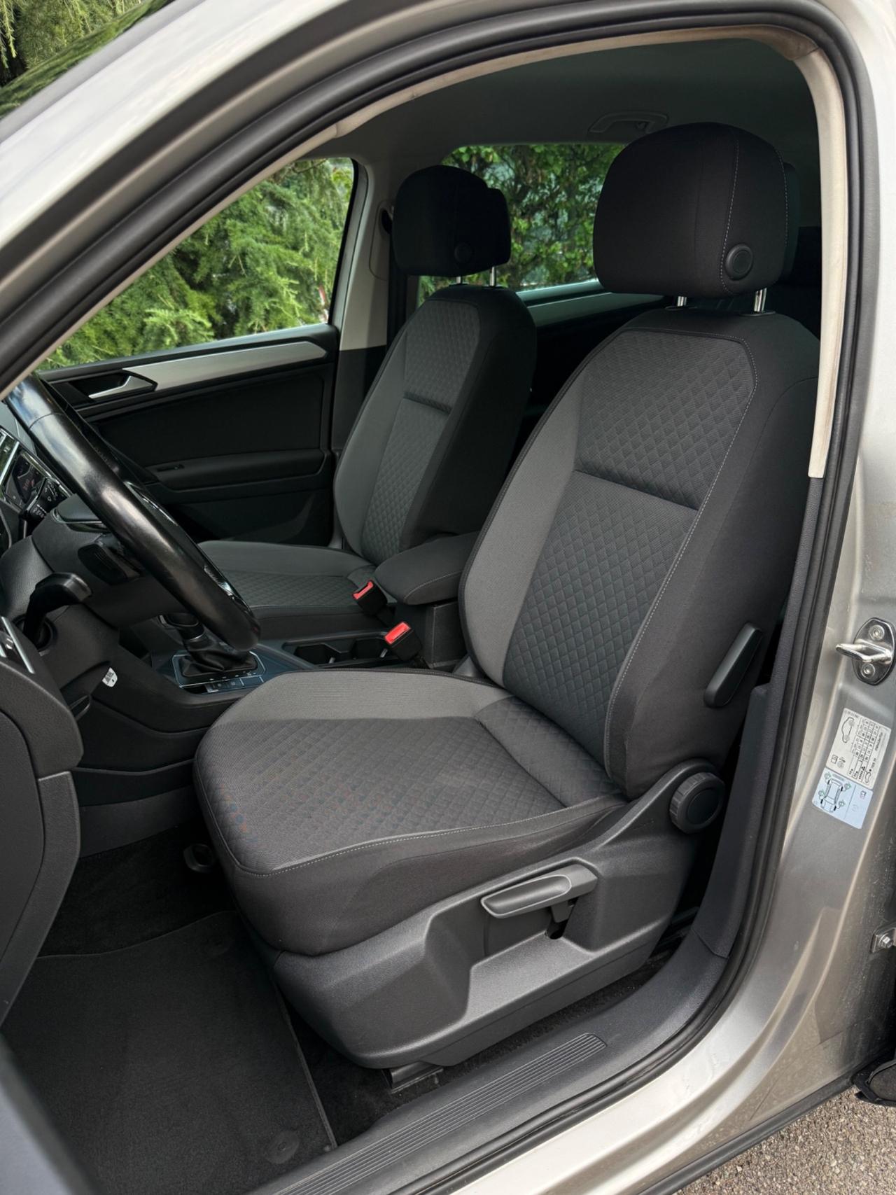 Volkswagen Tiguan 2.0 TDI SCR DSG Business BlueMotion Technology