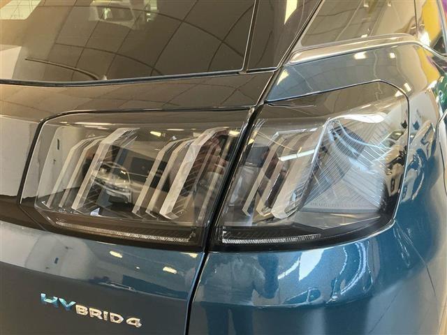 PEUGEOT 3008 1.6 HYBRID4 PHEV 300cv GT Pack 4x4 e-EAT8