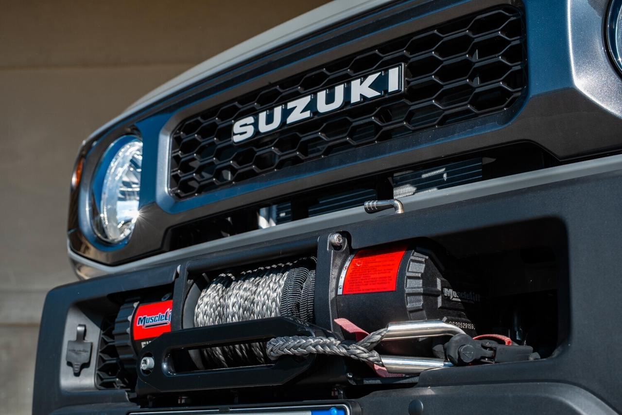 Suzuki Jimny ZMODE Pick-Up Cult Edition