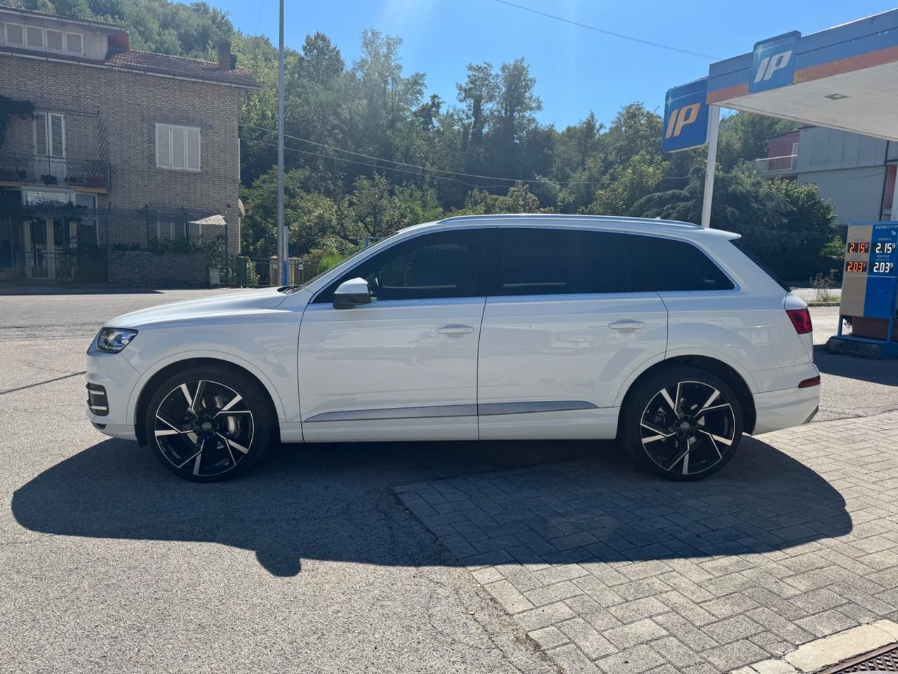 Audi Q7 3.0 V6 TDI quattro