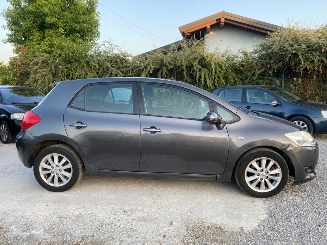 Toyota Auris 2.0 D-4D DPF 5 porte Sol