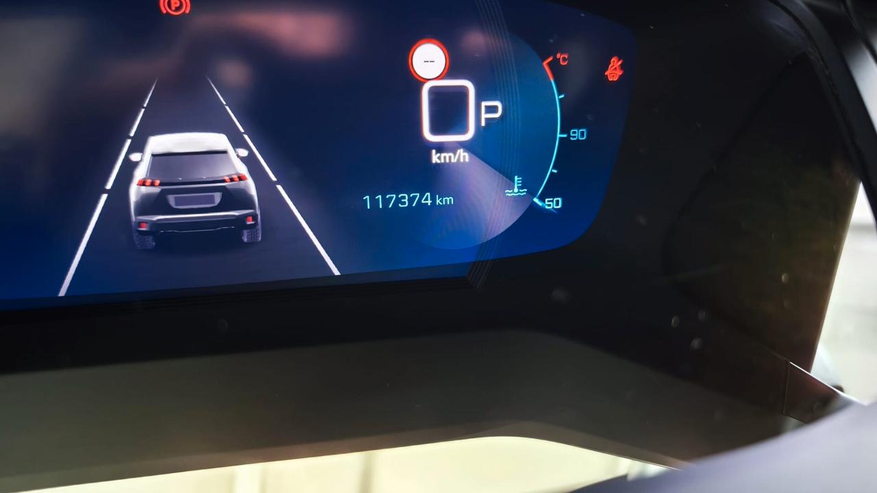 Peugeot 2008 BlueHDi 130 S&S EAT8 Allure Pack