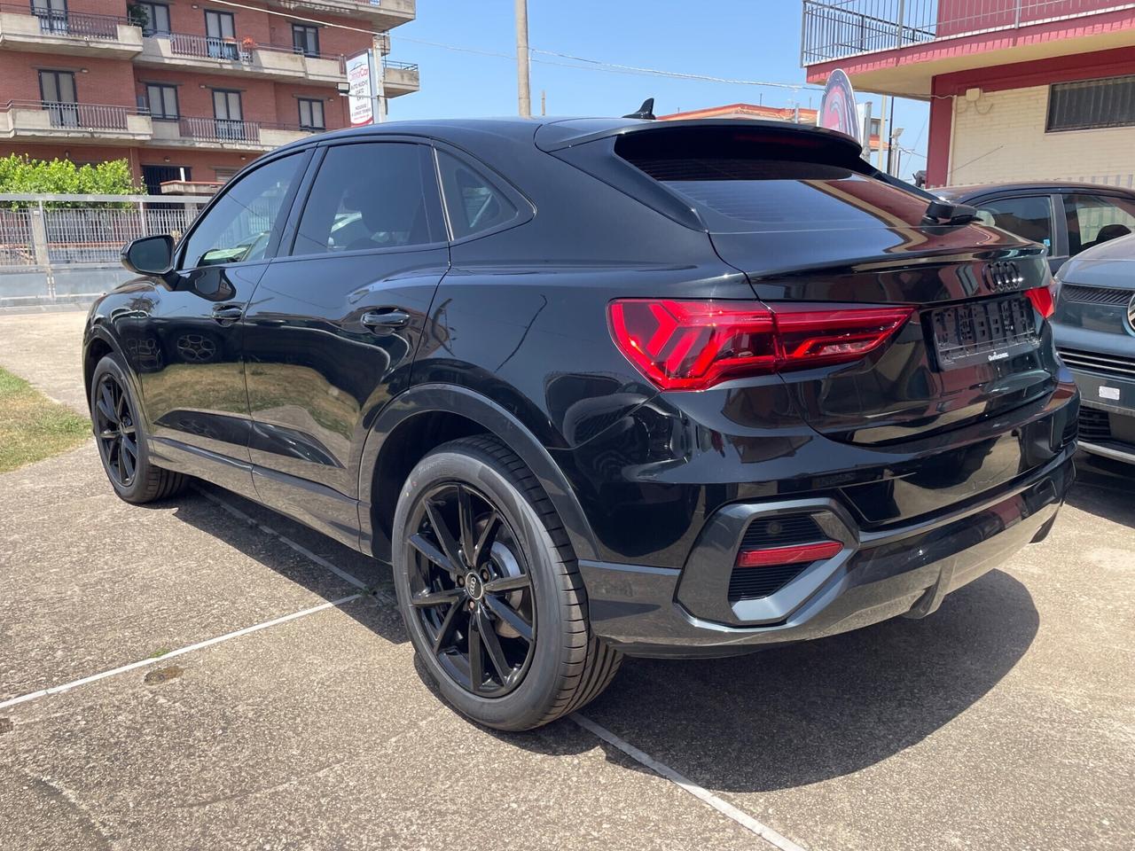 Audi Q3 35 TDI quattro S tronic Business