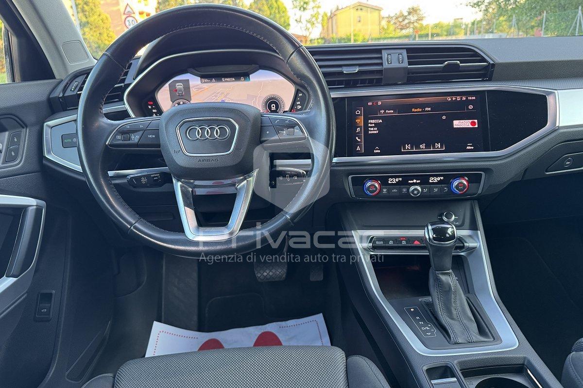 AUDI Q3 35 TDI S tronic Business Advanced