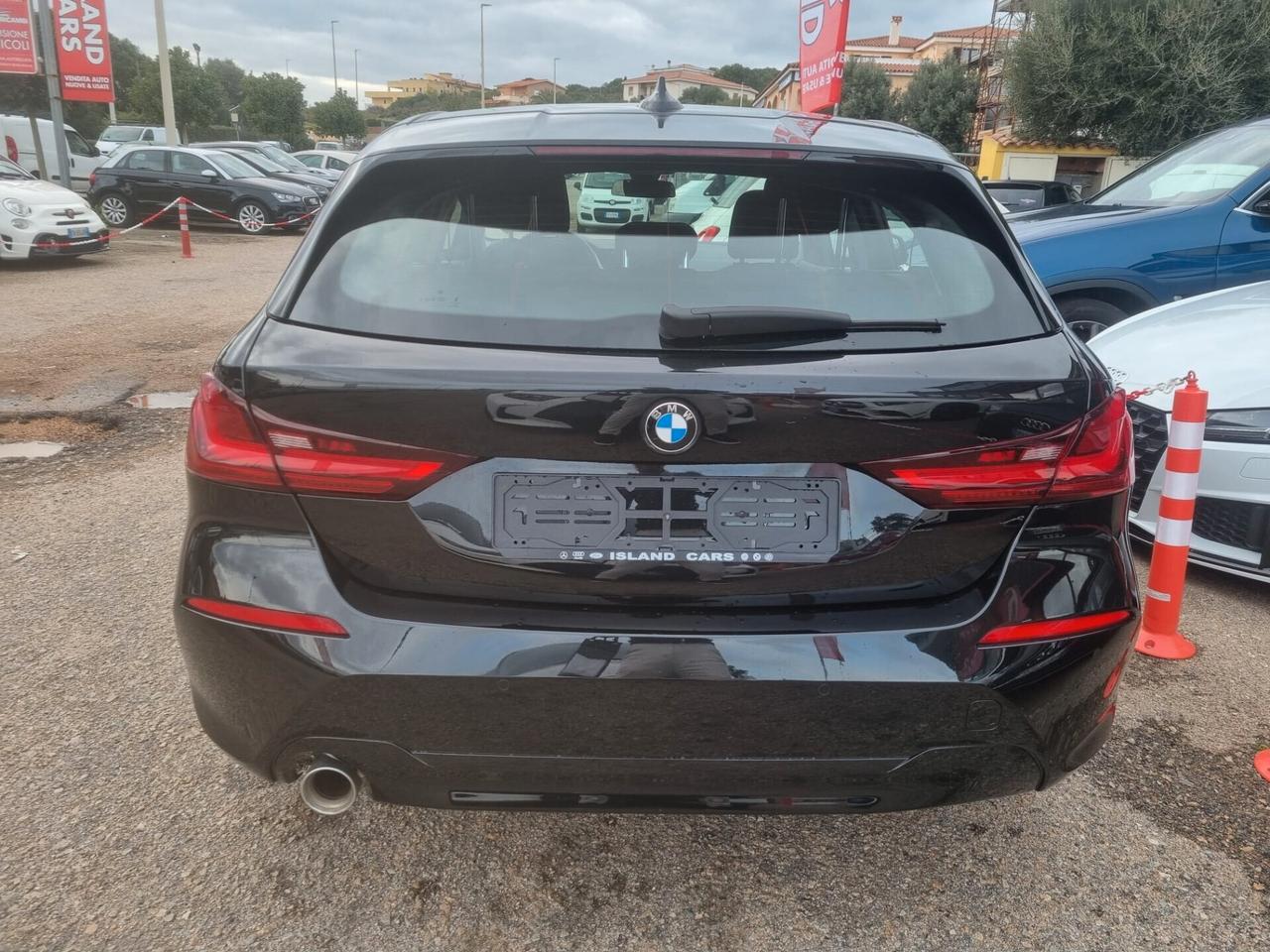 Bmw 118i Advantage 136cv