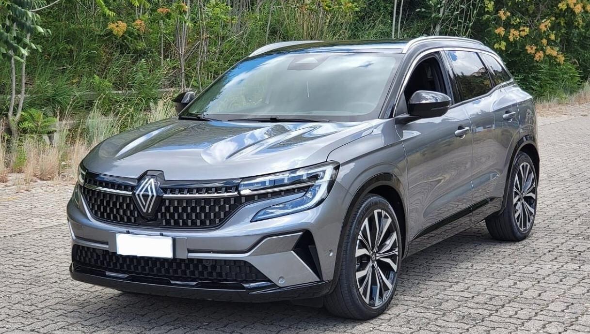 Renault Austral Full Hybrid E-Tech 200 CV Techno Allestimento ICONIC