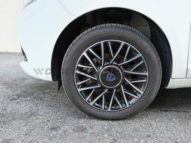 Lancia Ypsilon Ypsilon 1.0 firefly hybrid Platino s&s 70cv