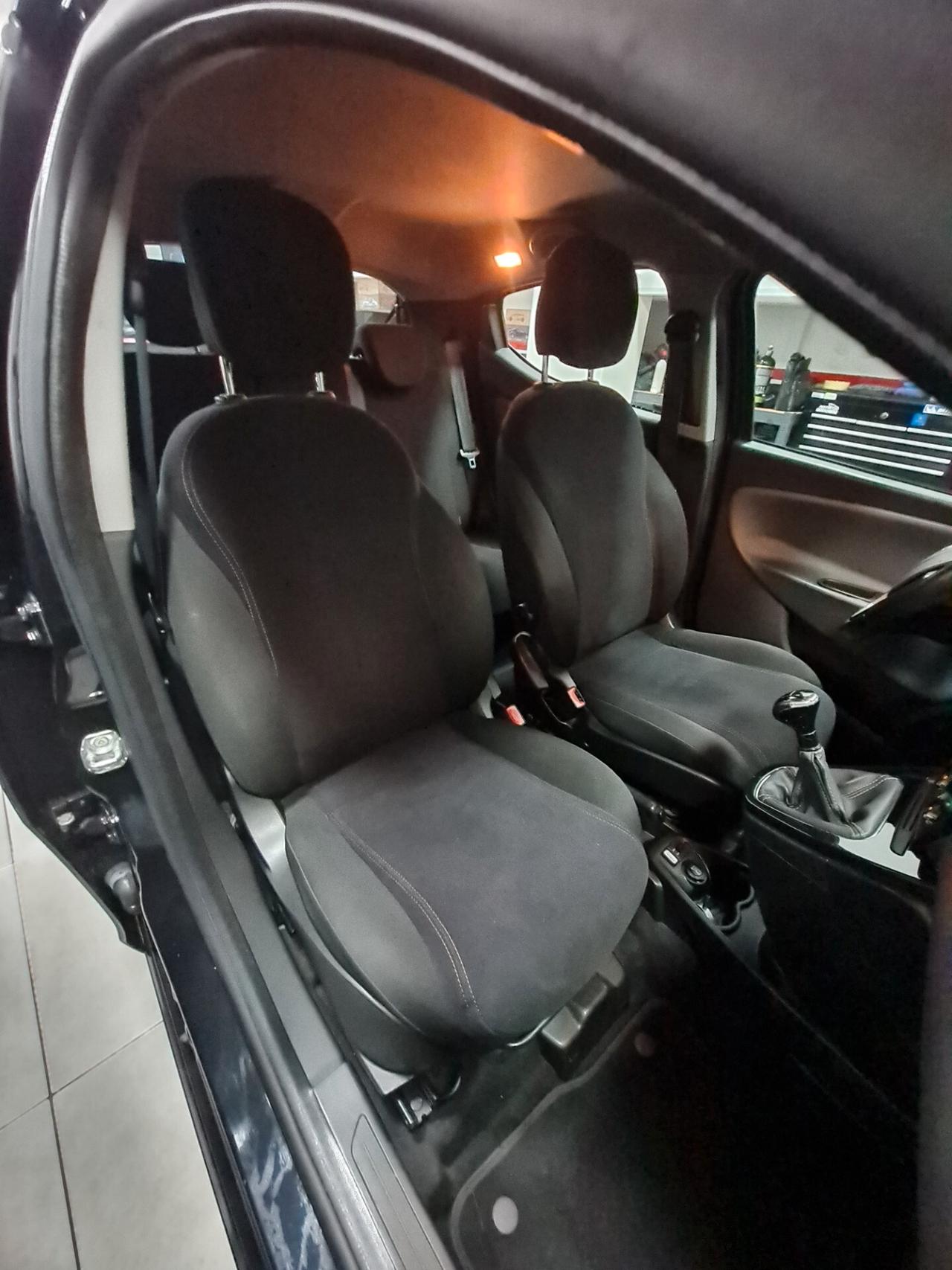 Lancia Ypsilon 1.3 MJT 16V 95 CV 5 porte S&S Gold