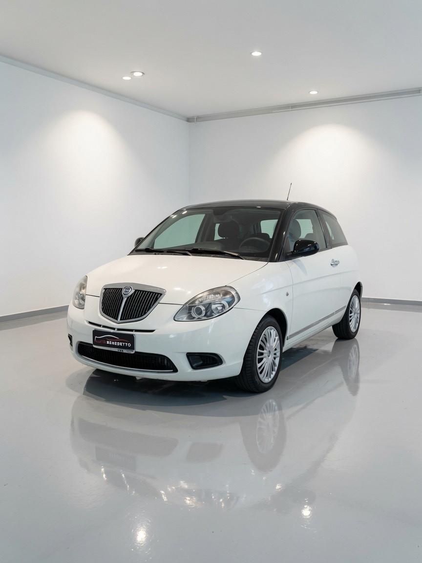 Lancia Ypsilon 1.2 69 CV Platinum 2011