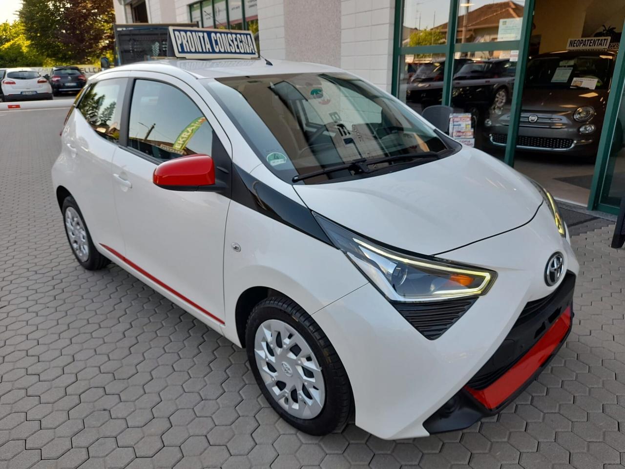 Toyota Aygo 1.0 VVT-i 72 CV 5 porte x-play