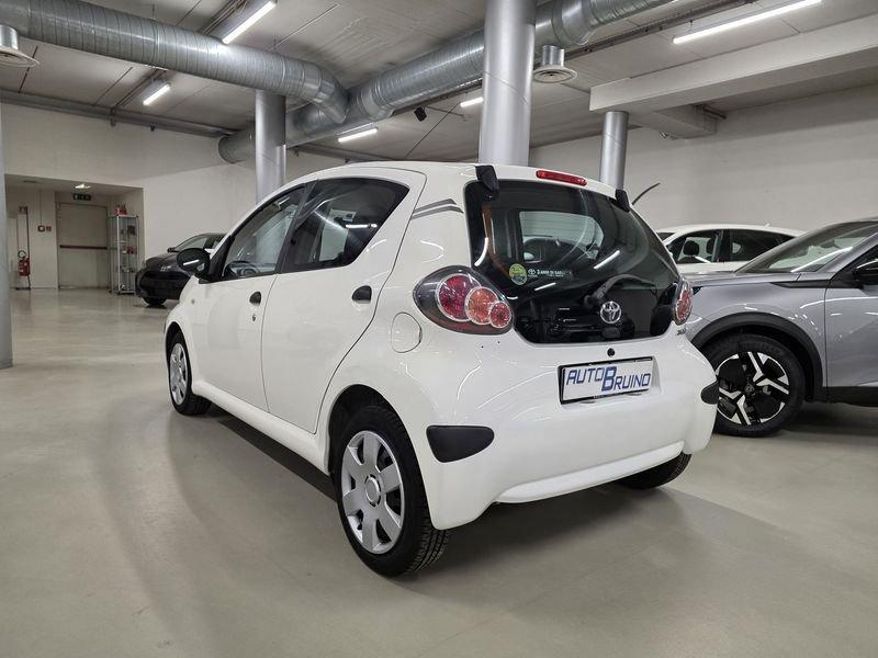 Toyota Aygo Aygo 1.0 12V VVT-i 5 porte Now Connect