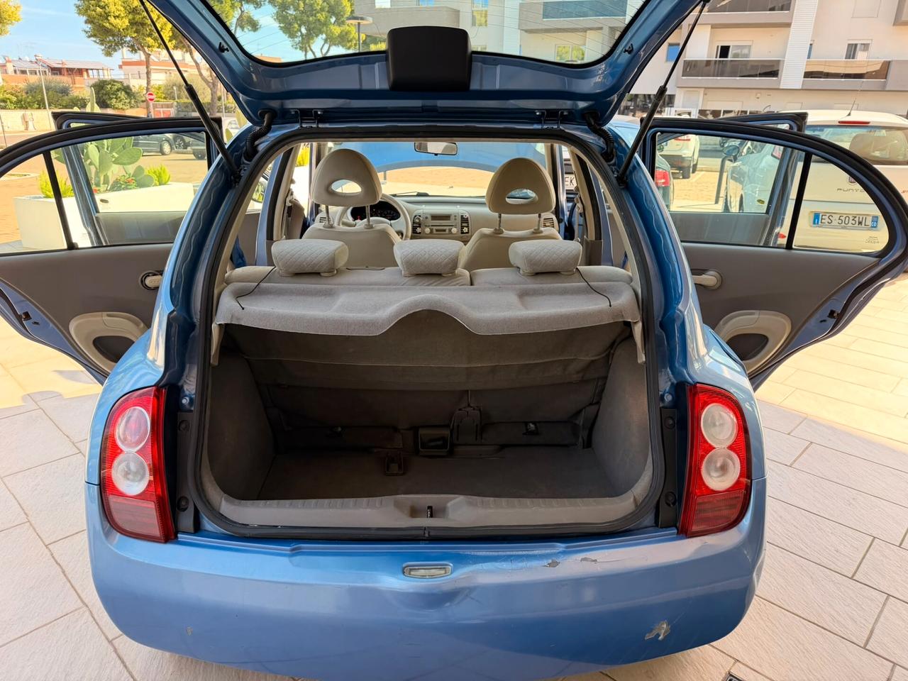 Nissan Micra 1.2 16V 5 porte Visia