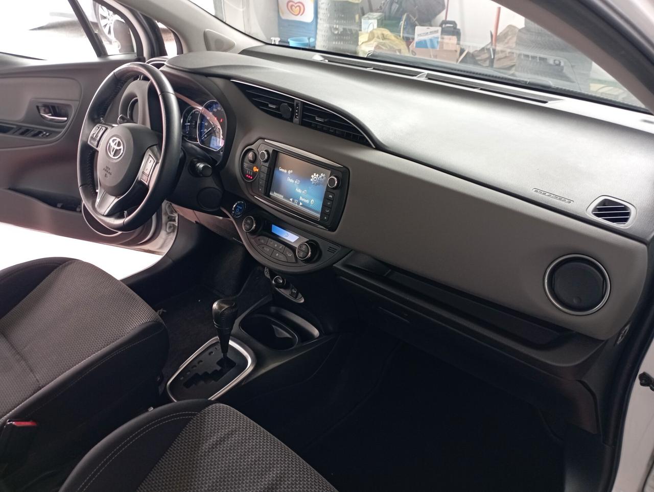 Toyota Yaris 1.5 Hybrid 5 porte Cool