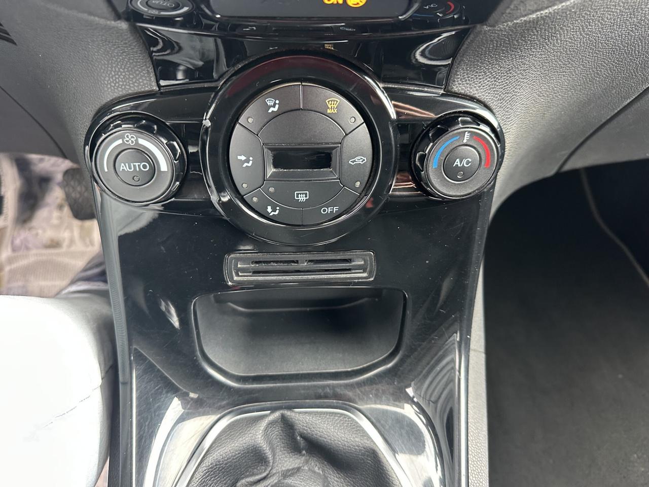 Ford Fiesta 1.5 TDCi 95CV 5 porte Titanium 2016