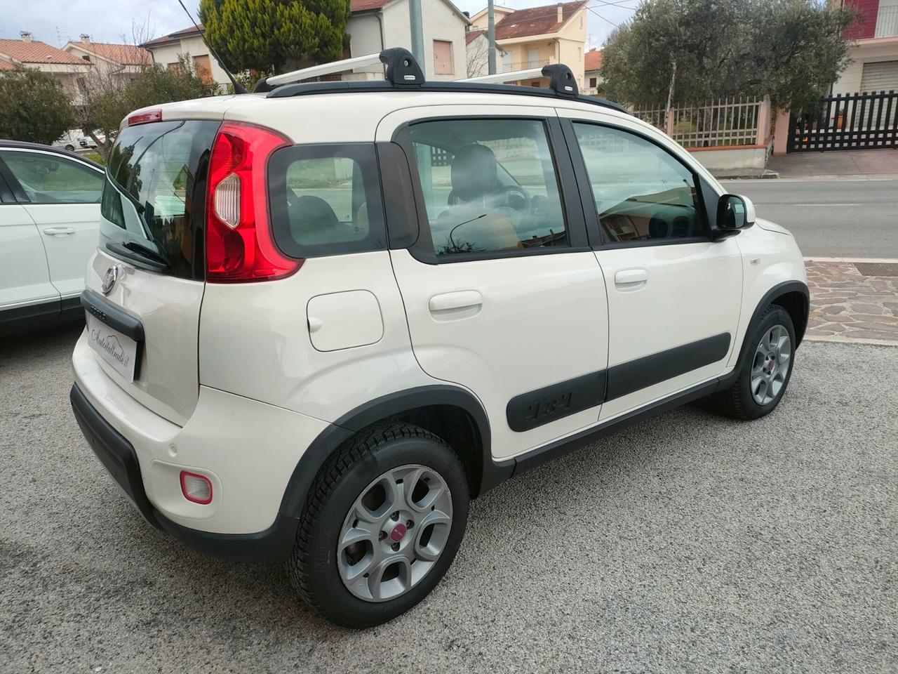 Fiat Panda 1.3 MJT 16V DPF 4x4 Climbing