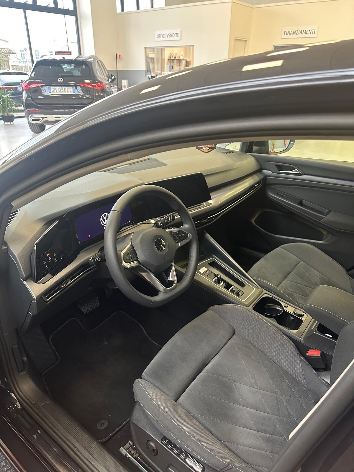 Volkswagen Golf 1.5 eTSI 150 CV EVO ACT DSG Style