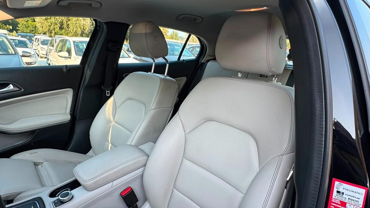Mercedes-benz GLA 180 Premium
