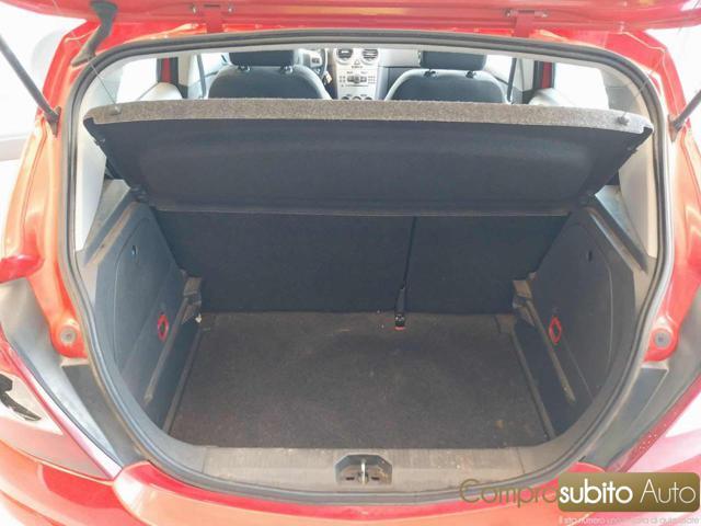 OPEL Corsa 1.2 5 porte Cosmo