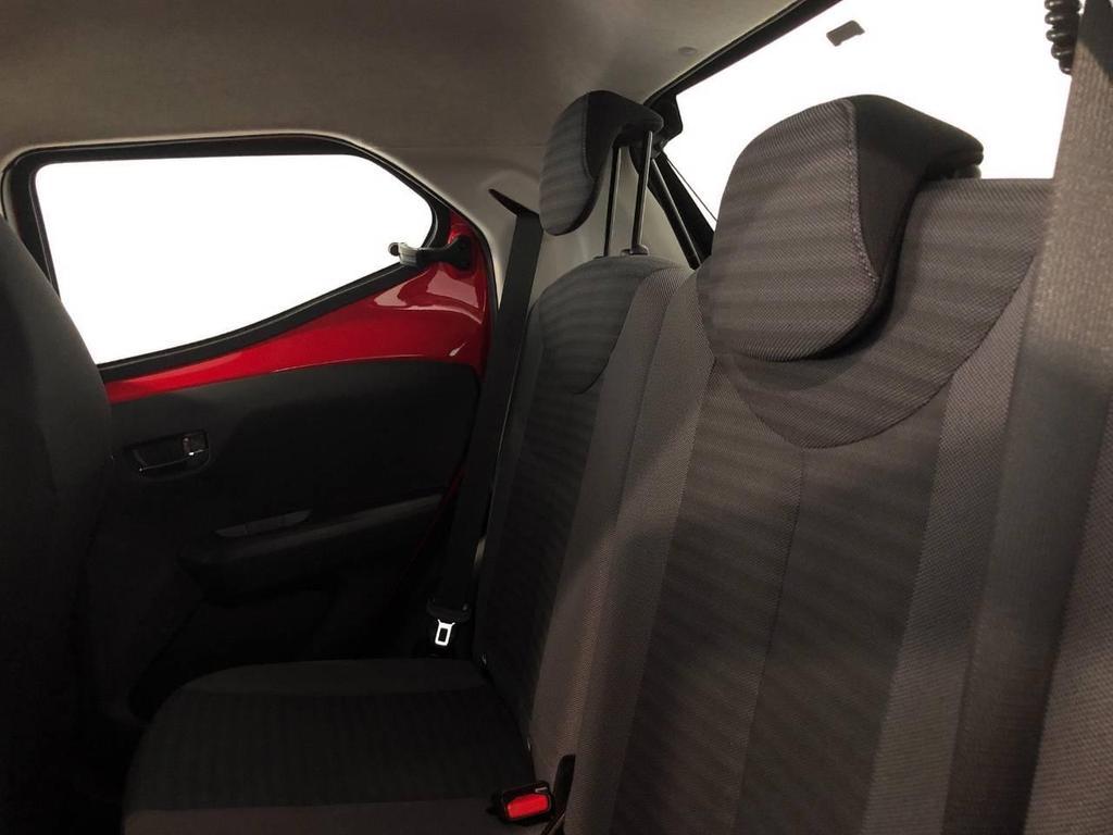 Toyota Aygo 5 Porte 1.0 VVT-i x-clusiv M-MT