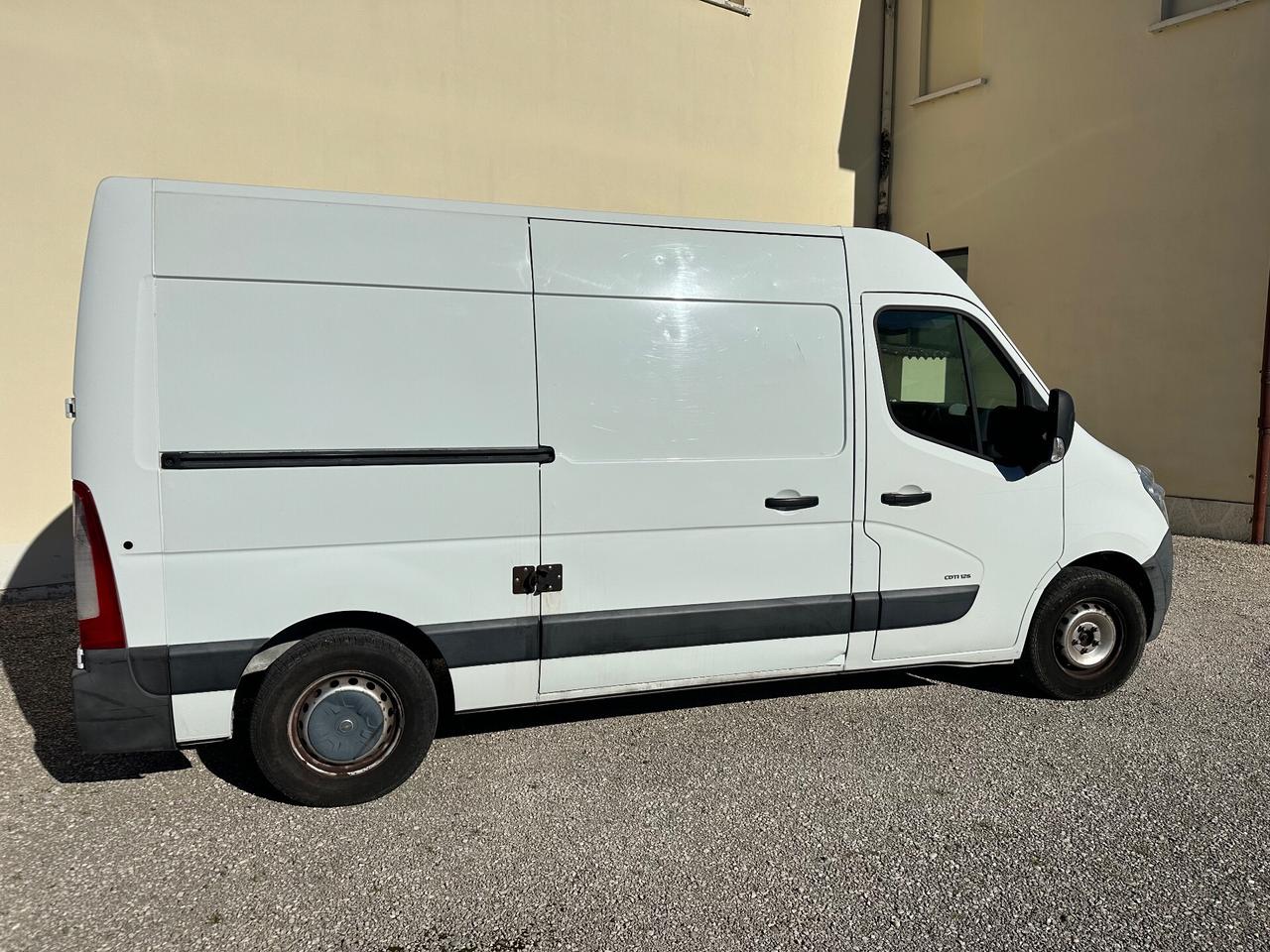 Opel Movano
