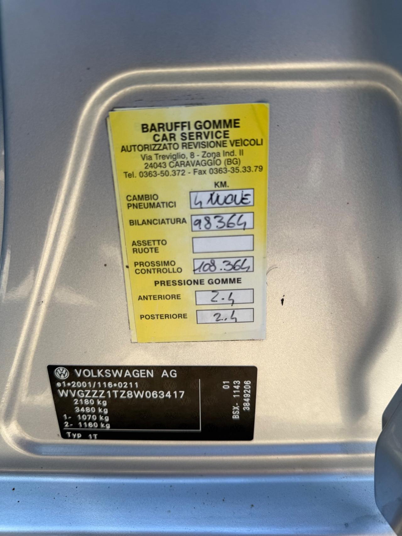 Volkswagen Touran 2.0 Trendline Ecofuel 7 Posti