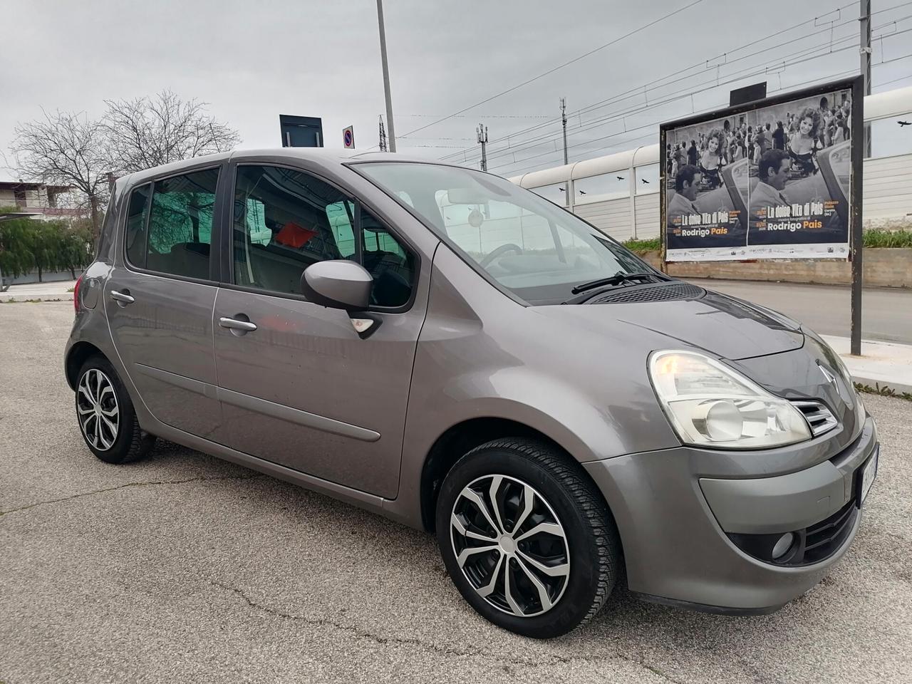 Renault Modus Grand 1.2 benz *110.000km* 2011