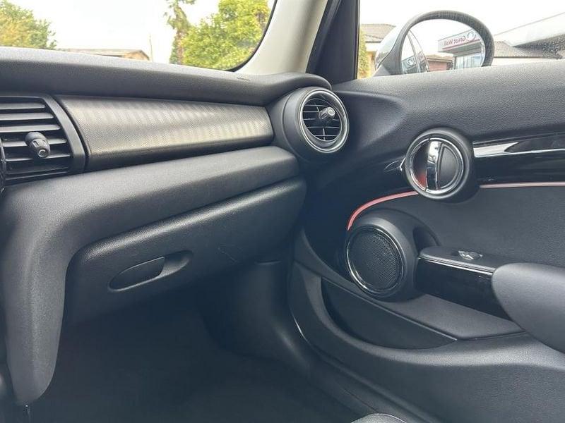 MINI Cooper D 1.5 Hype 5 porte auto SUPER-ACCESSORIATA