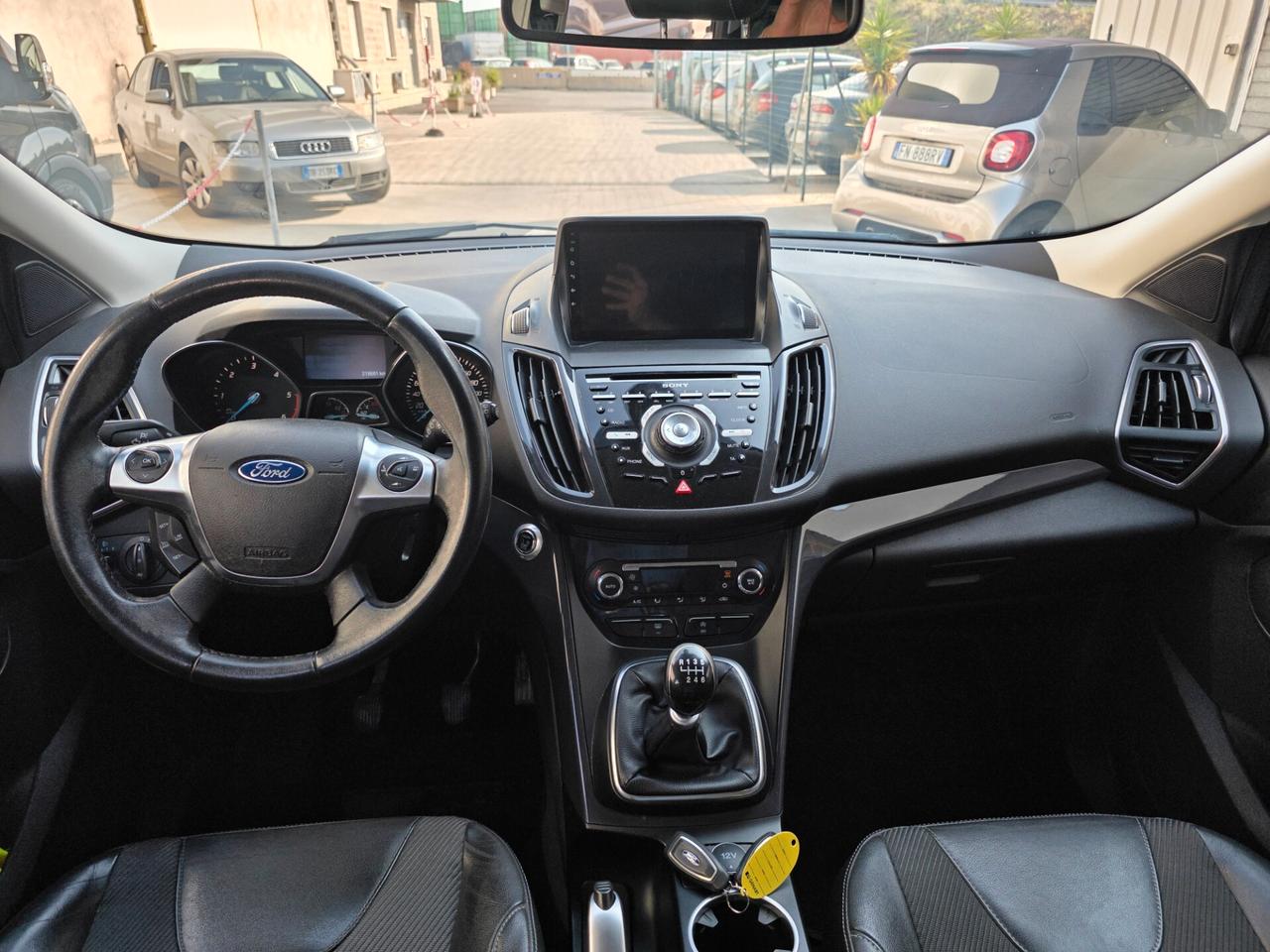 Ford Kuga 2.0 TDCI 4x4 Powershift Business FULL...