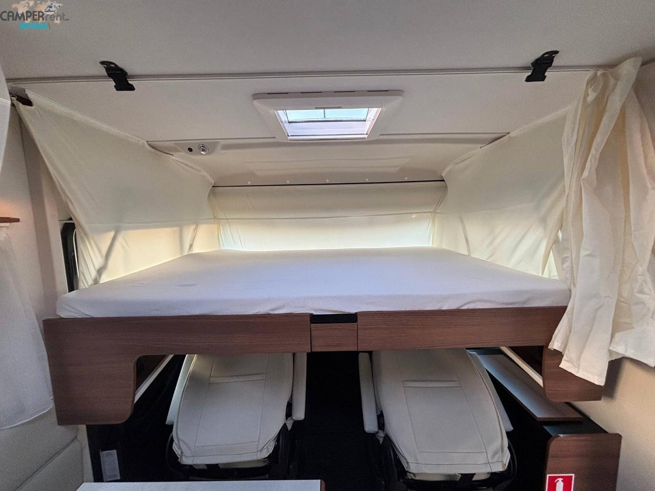 RAPIDO C55i - motorhome con letti gemelli in coda ed ampio garage