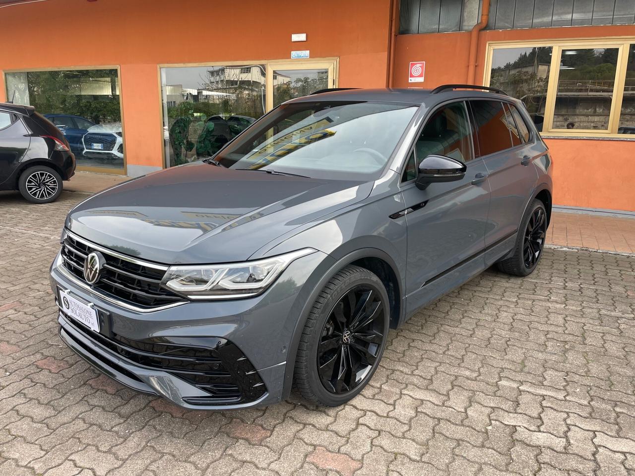 Volkswagen Tiguan 2.0 TDI 150 CV DSG R-Line Black