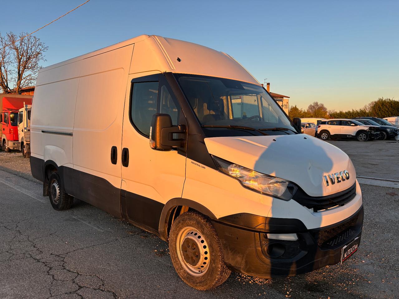 Iveco Daily 35S16 2.3 HPT PM Cabinato