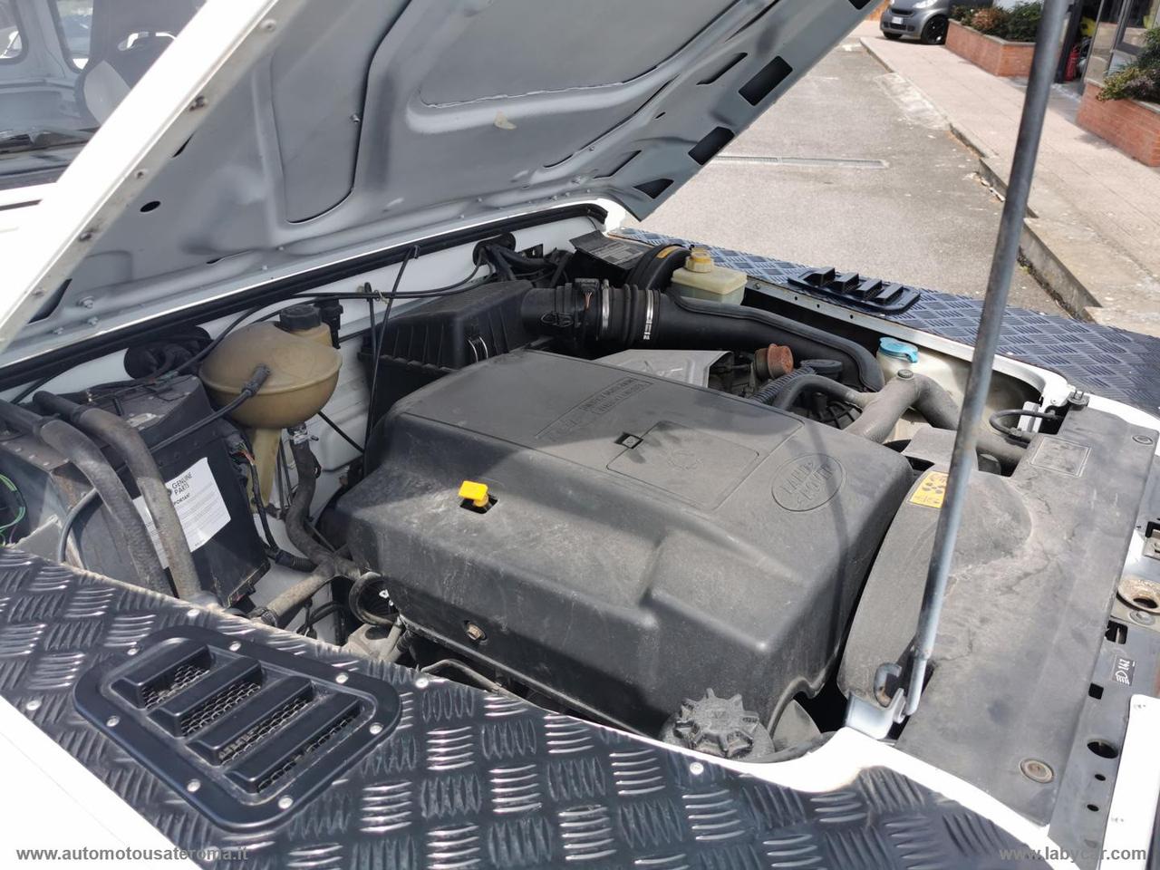 LAND ROVER Defender 90 2.5 Td5 Soft-Top